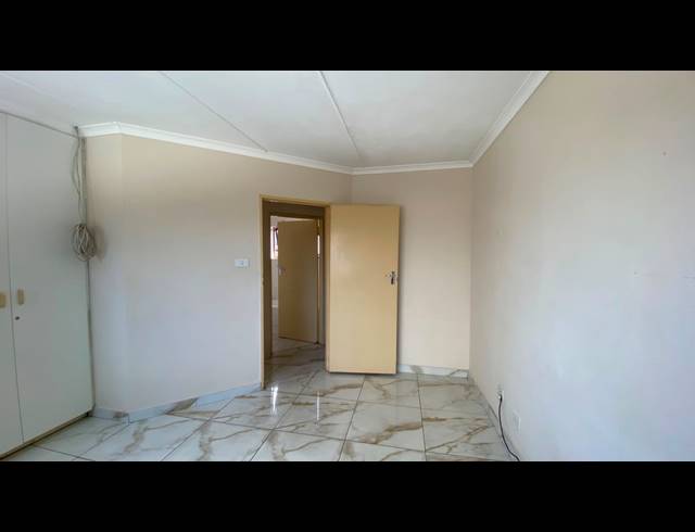 3 BEDROOM FLAT TO LET IN GLENWOOD